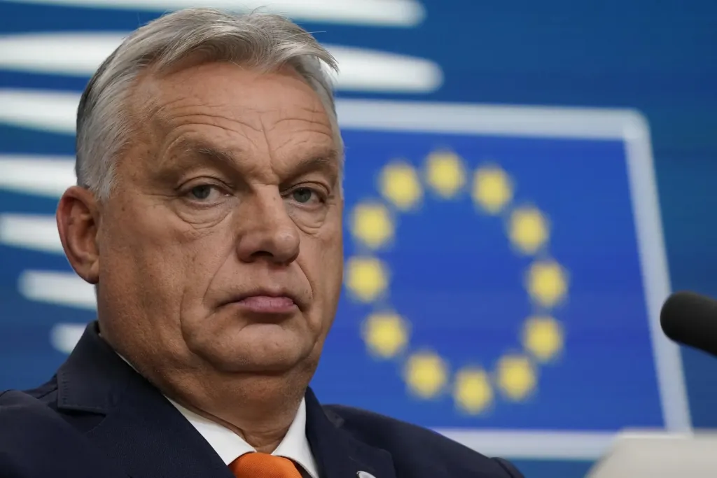 Орбан знову заговорив про «поділ України на три зони»