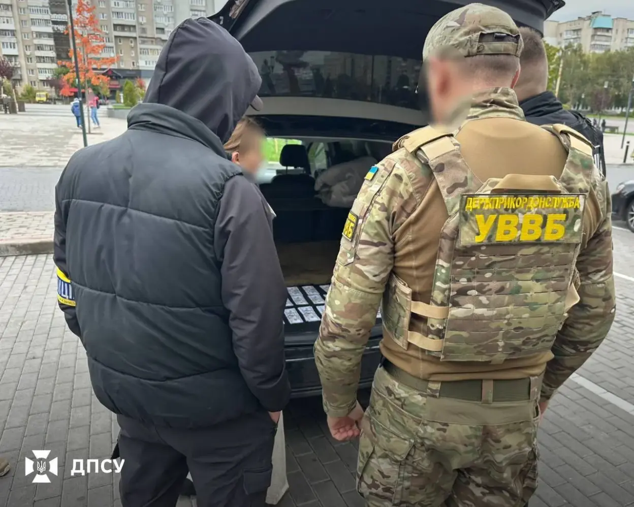 Сімейна афера на Волині: фіктивні шлюби допомагали ухилянтам виїжджати за кордон