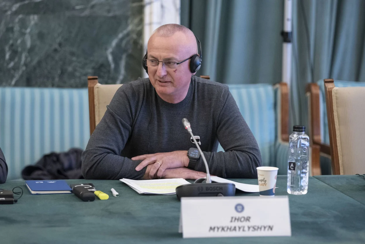 Чиновники Закарпаття “спалилися” на махінаціях: чим закінчилися “відрядження” за кордоном для керівника Державної міграційної служби?