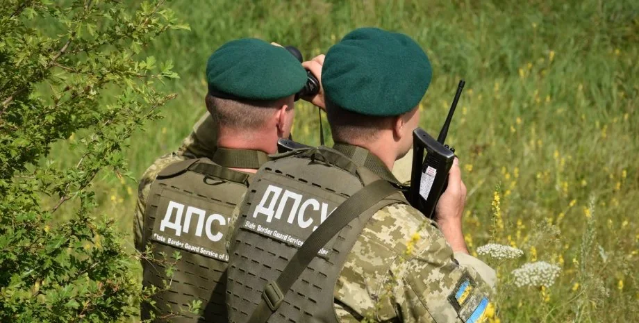 На Закарпатті прикордонники масово тікають за кордон: розпочато перевірку дезертирств