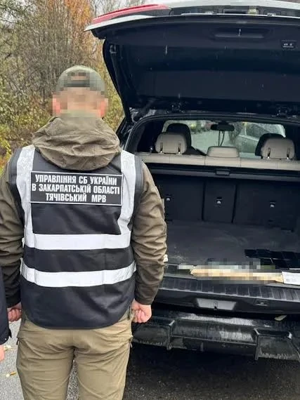 Спільна спецоперація силовиків: на Закарпатті заблокували масштабну схему з «трансферу» ухилянтів до ЄС
