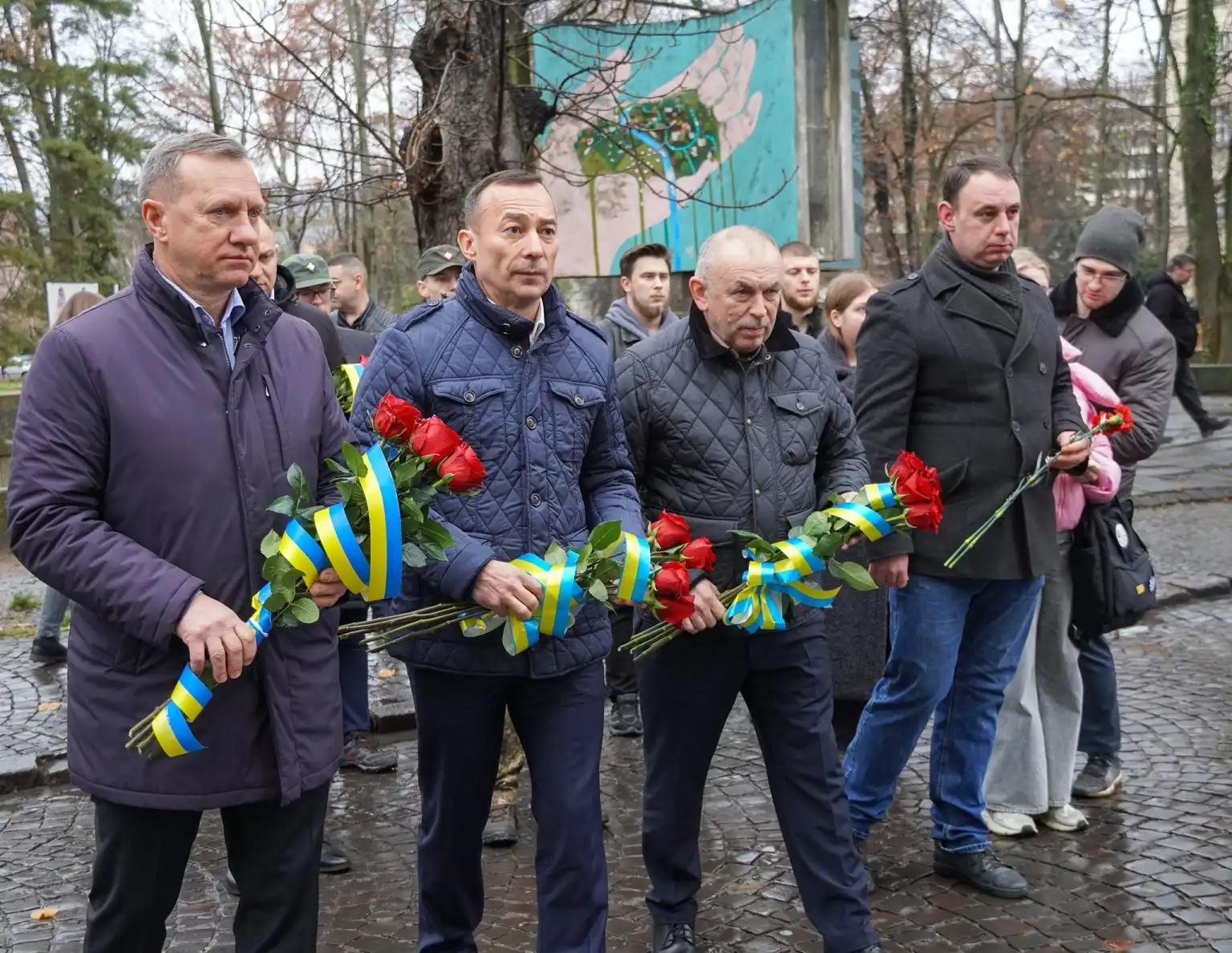Україна відзначає День Гідності та Свободи: вшанування пам’яті в Ужгороді