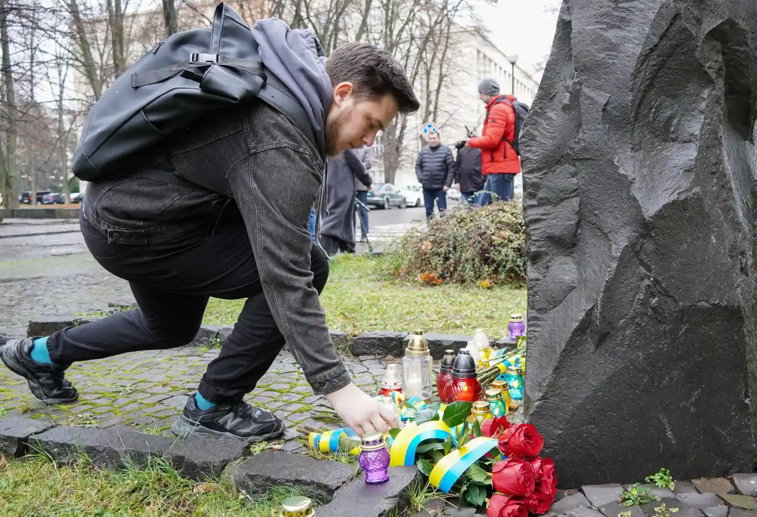 Україна відзначає День Гідності та Свободи: вшанування пам’яті в Ужгороді