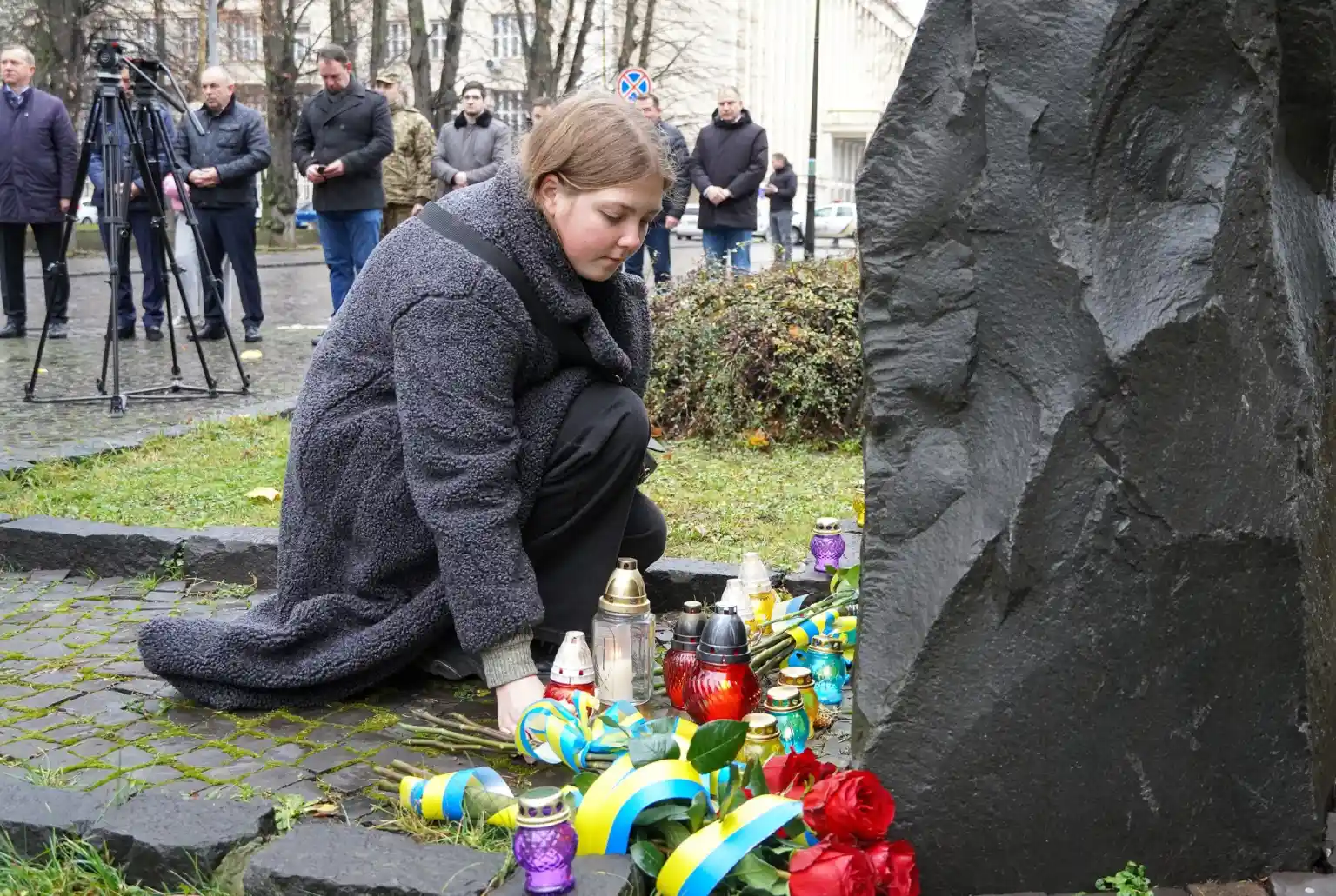 Україна відзначає День Гідності та Свободи: вшанування пам’яті в Ужгороді