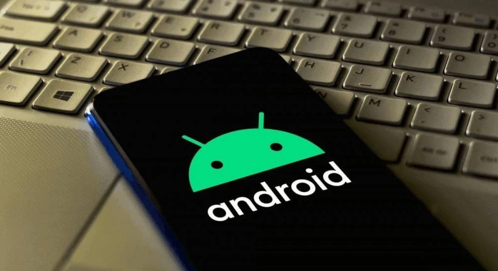 Android 16 спростить підключення смартфонів до зовнішніх моніторів
