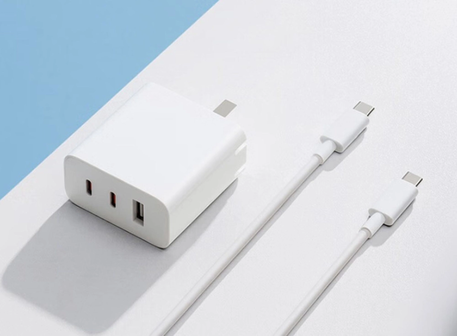 Xiaomi презентувала новий 67-Вт GaN-зарядний комплект із трьома портами за $18