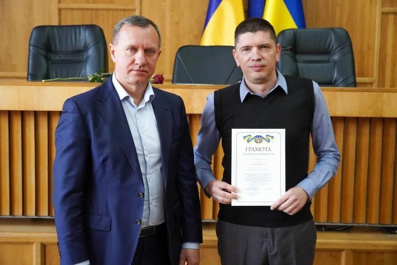 В Ужгороді до Дня місцевого самоврядування нагородили працівнивників та депутатів міської ради