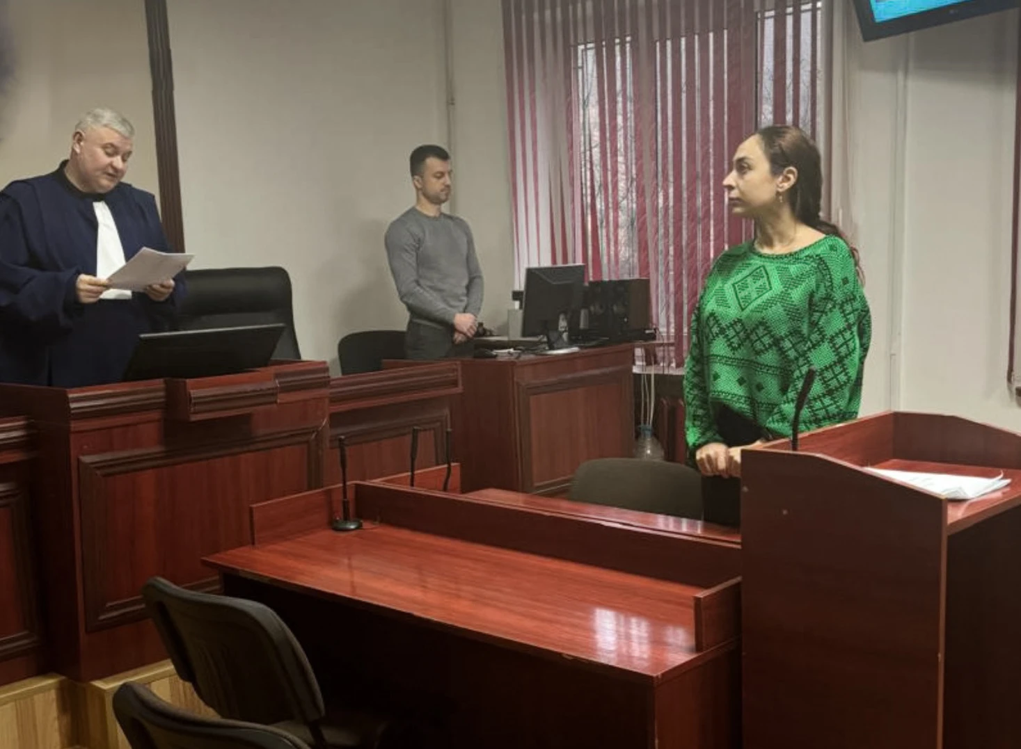 Мукачівський суд виніс вирок підліткам за групове зґвалтування та розбій