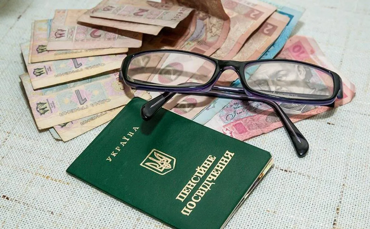 Як не залишитись без пенсії: що важливо знати про стаж українцям за кордоном