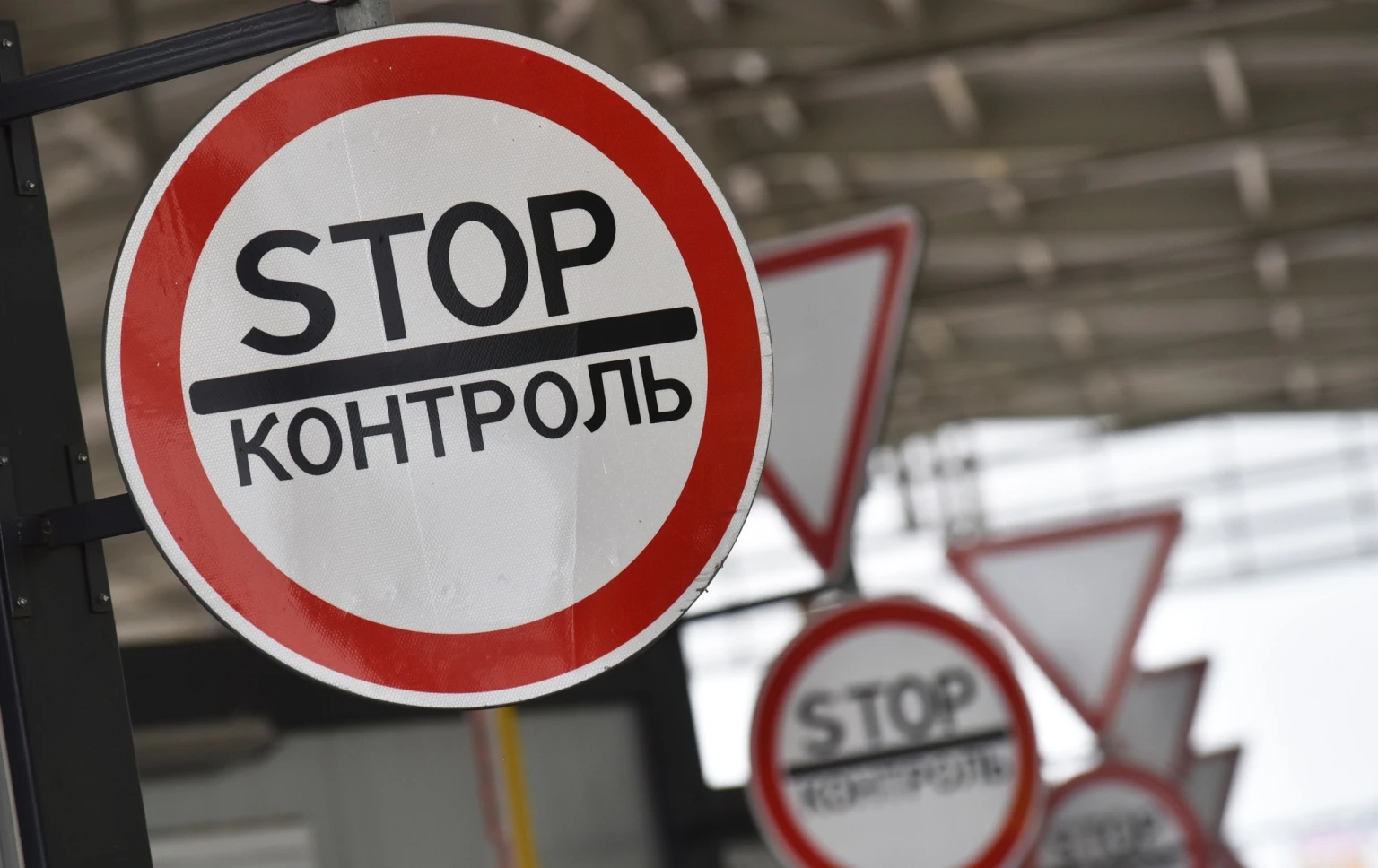 Кордон на піку: перед святами на Львівщині знову зростає трафік