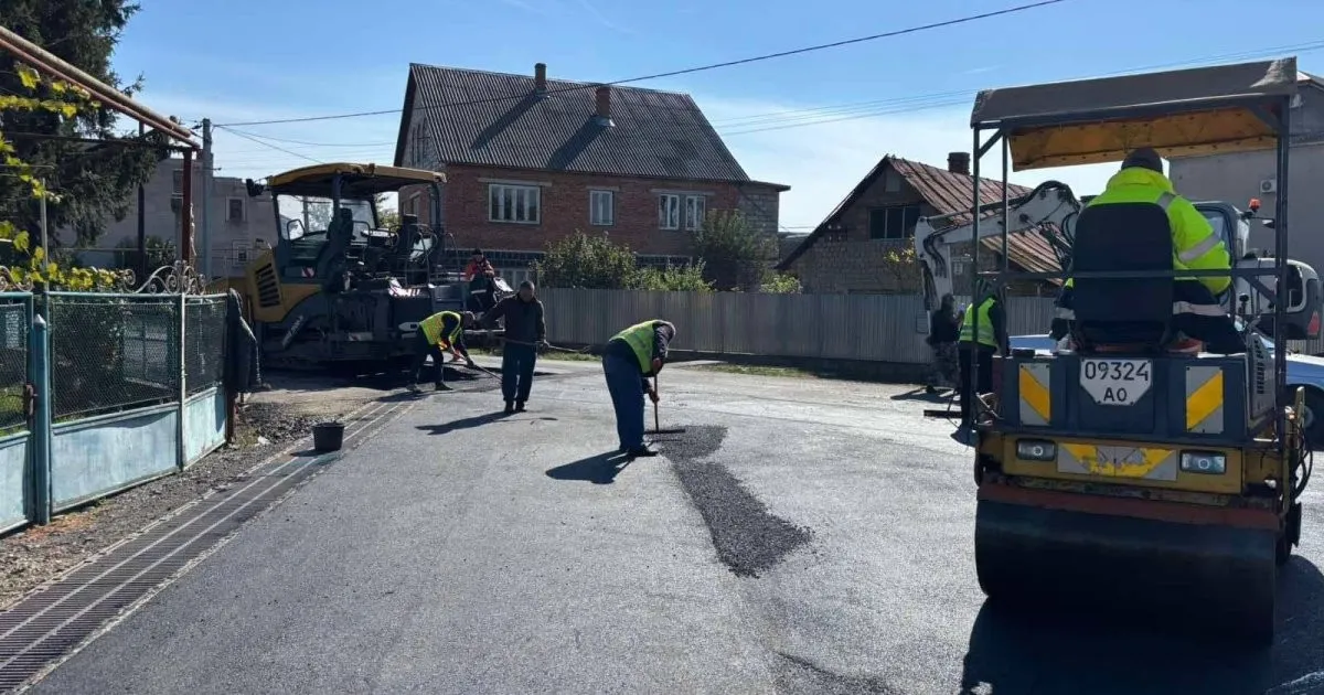 Дороги, що тримають громади: як Закарпаття відновлювало місцеві автошляхи у 2025 році