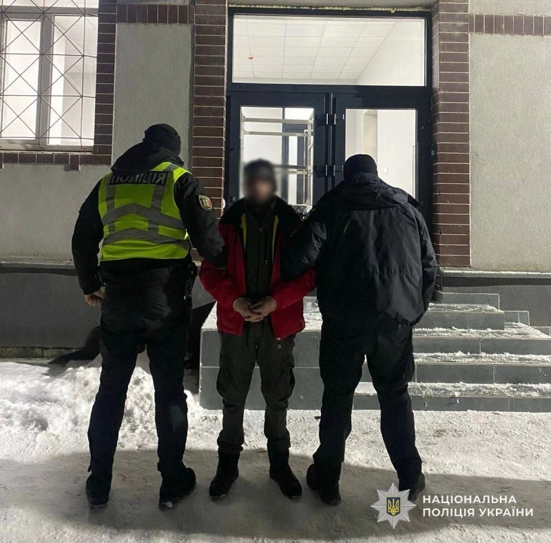 Побутовий конфлікт на Закарпатті завершився ножовим пораненням і затриманням
