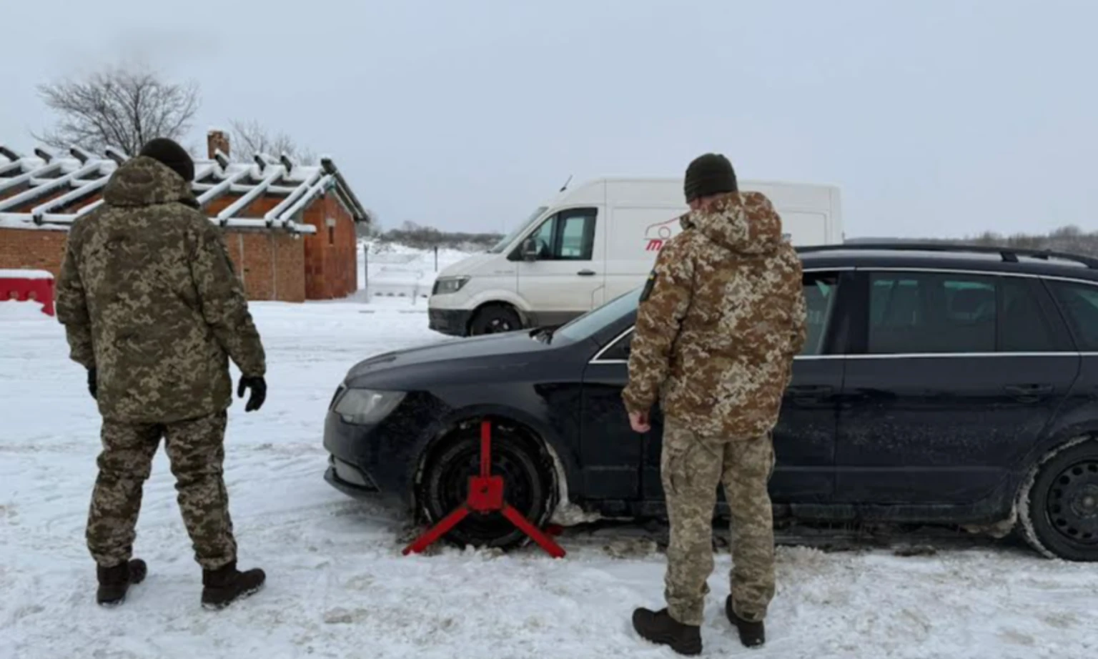 На кордоні з Угорщиною зупинили Skoda, яку розшукував Інтерпол