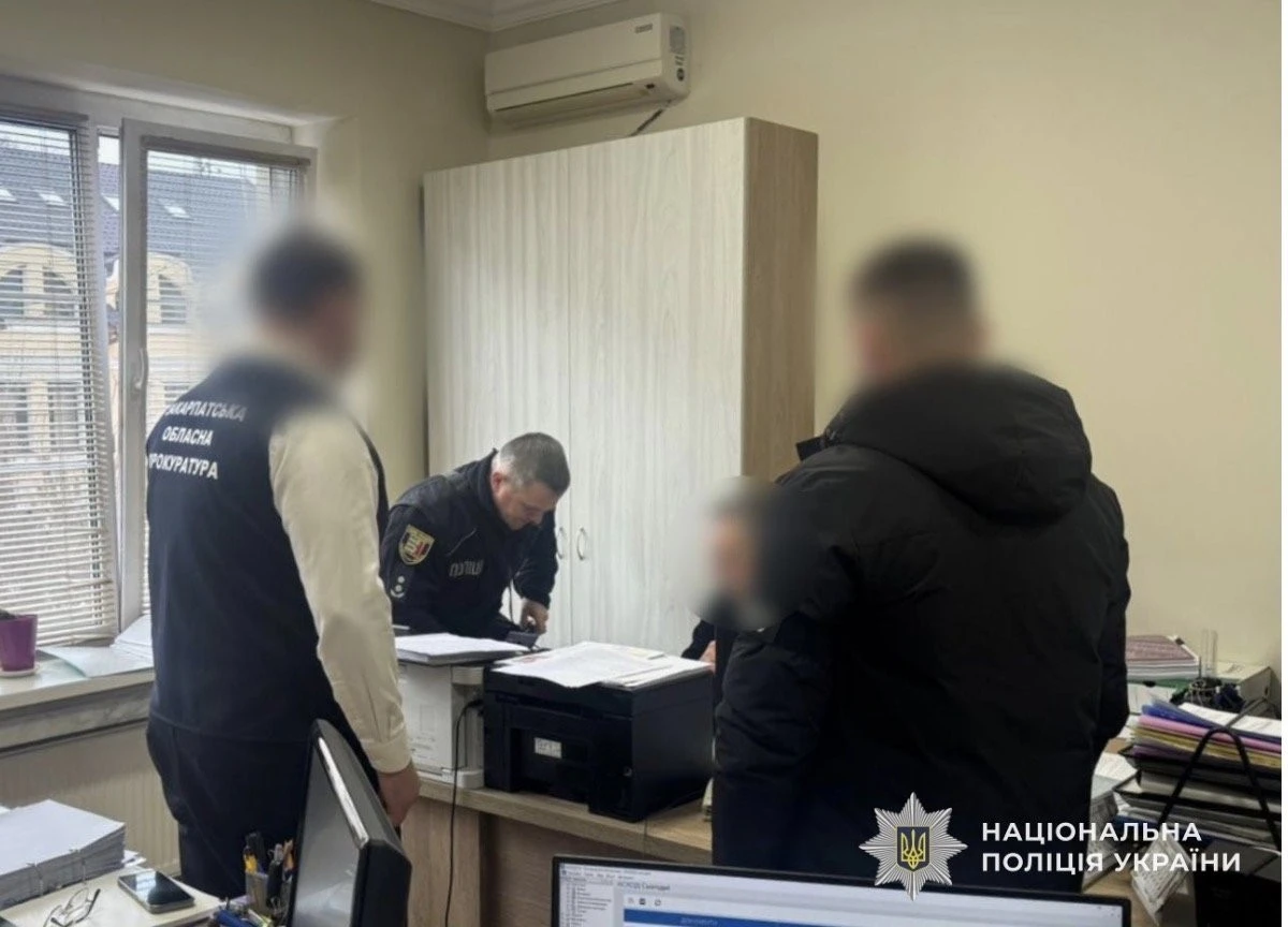 Корупційний дерибан на Закарпатті: голові сільради загрожує 12 років за земельну аферу