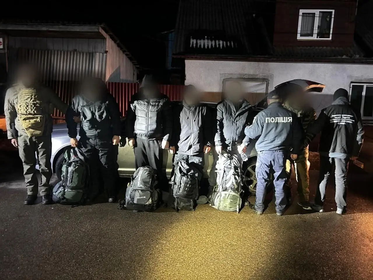 Тур у невідомість за пів мільйона: у Рахові зупинили «VIP-таксі» до кордону