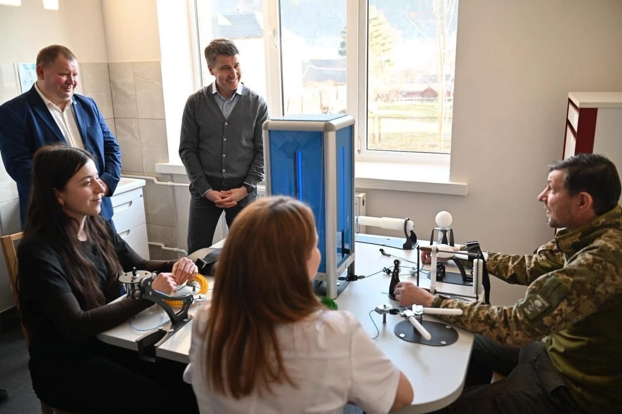Медичний хаб у Ясінях: як громада на Рахівщині створює унікальні умови для реабілітації ветеранів