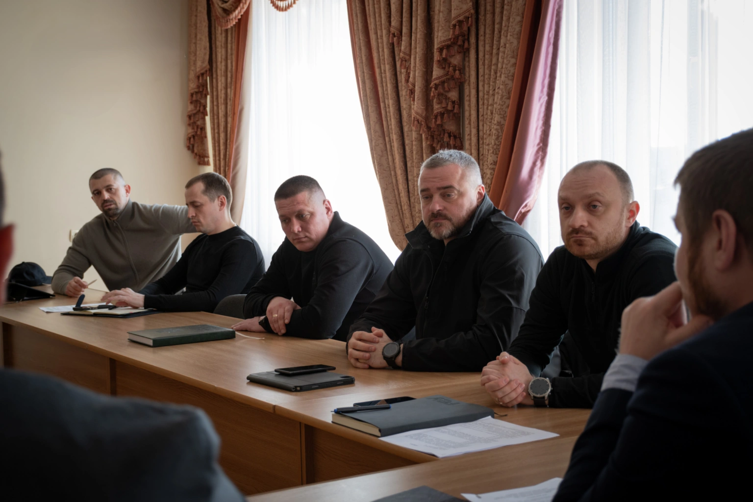 Мільйонні прибутки на нелегалах: на Закарпатті посилюють боротьбу з переправниками через кордон