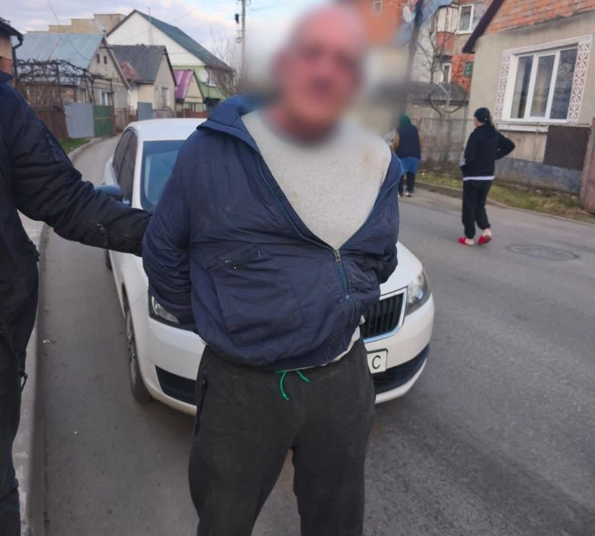 Трагедія в Хусті: вулична сварка завершилася смертельним пораненням юнака