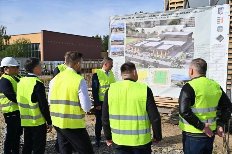 В Ужгороді зводять сучасний інклюзивний хаб для ветеранів та запускають гігантський фармзавод