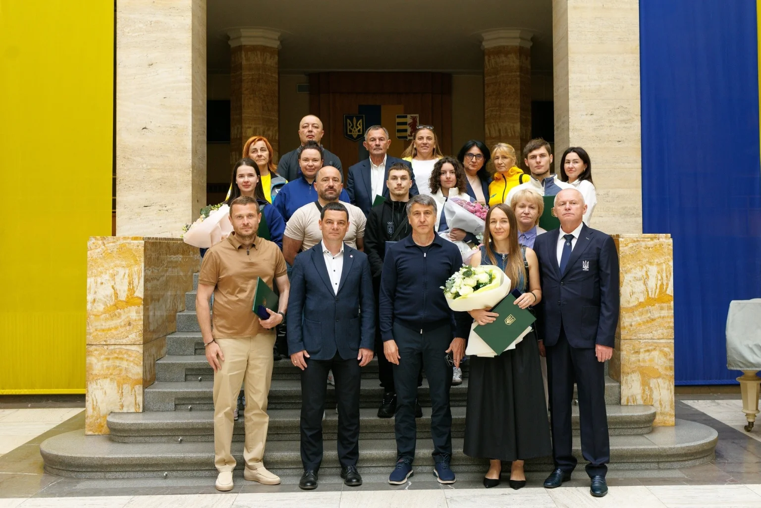 Закарпатські олімпійці отримали почесні грамоти та цінні подарунки від керівництва регіону