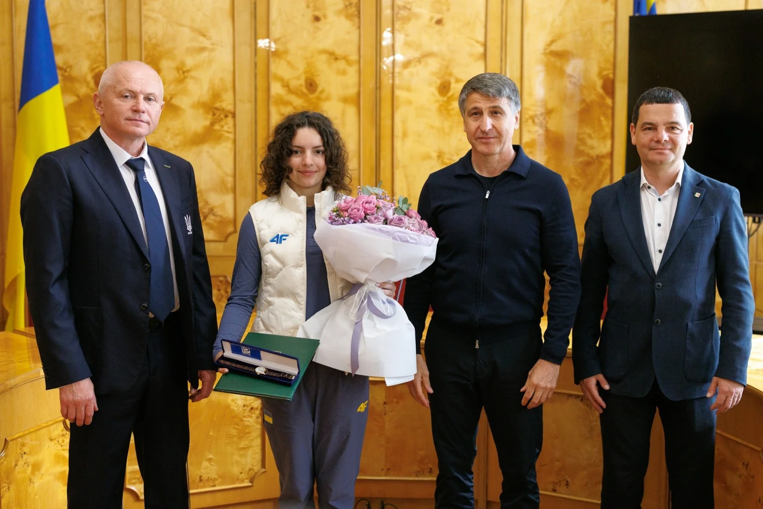 Закарпатські олімпійці отримали почесні грамоти та цінні подарунки від керівництва регіону