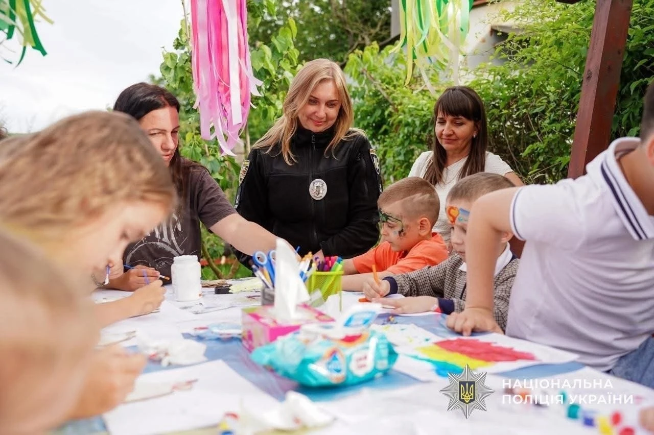 П’ять родин українських захисників пройшли психологічне відновлення на Закарпатті за допомогою іпотерапії