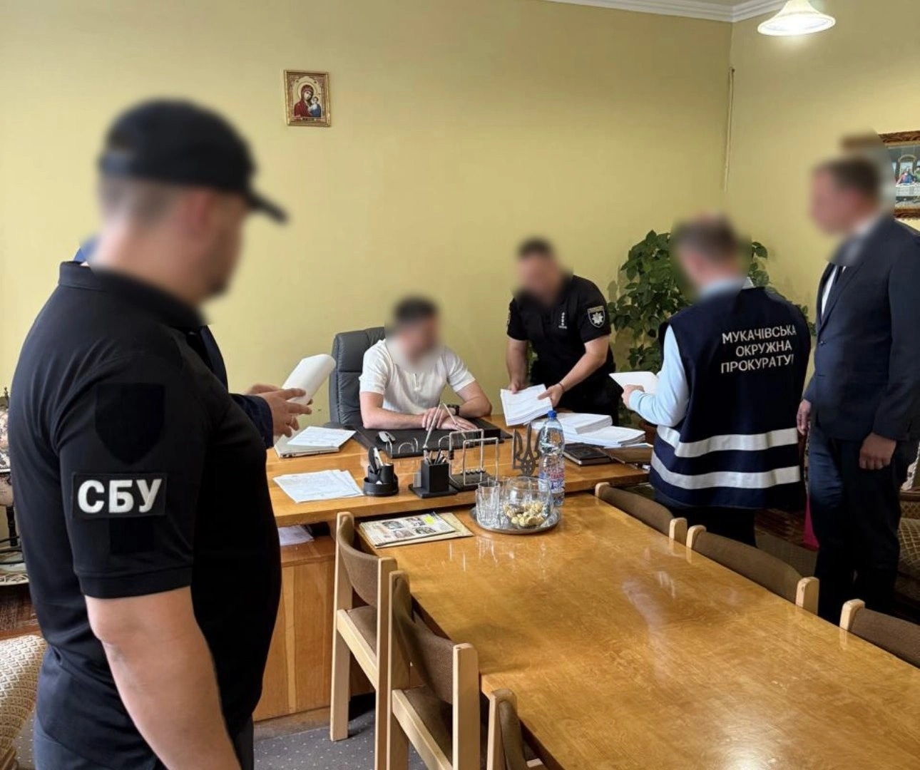 Закарпатські медики підозрюються у розкраданні мільйонів через фейкові звіти для НСЗУ