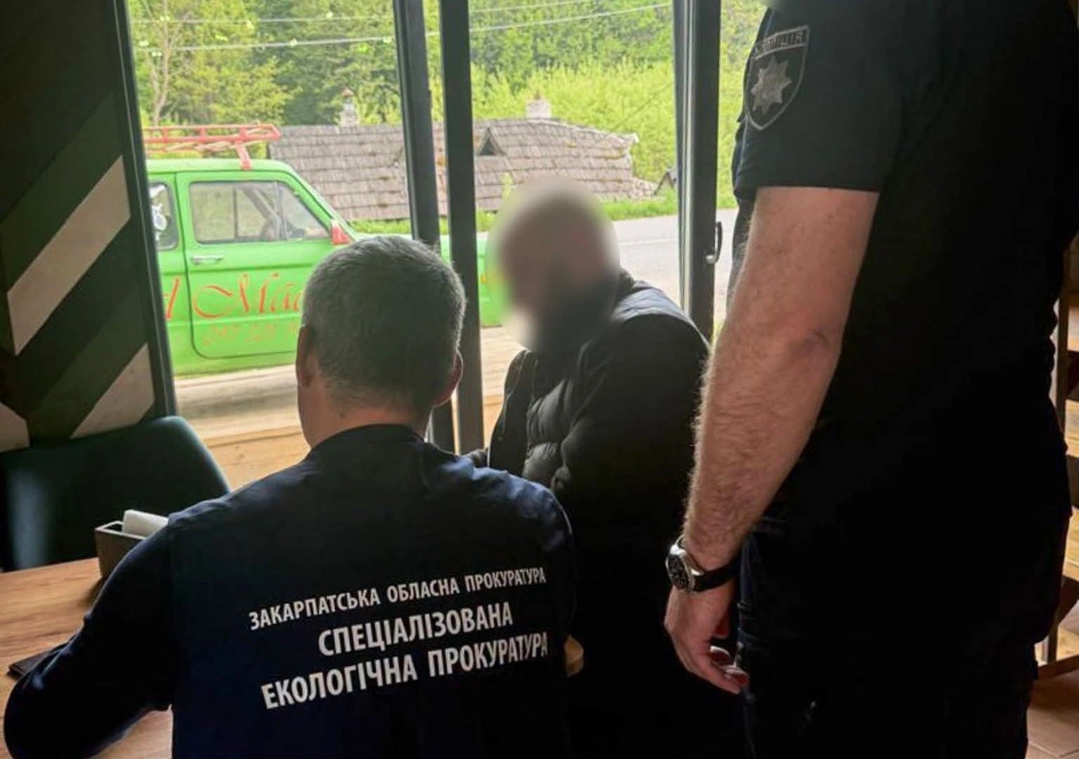 На Закарпатті знову судять лісівника за розтрату сотень кубів державного лісу
