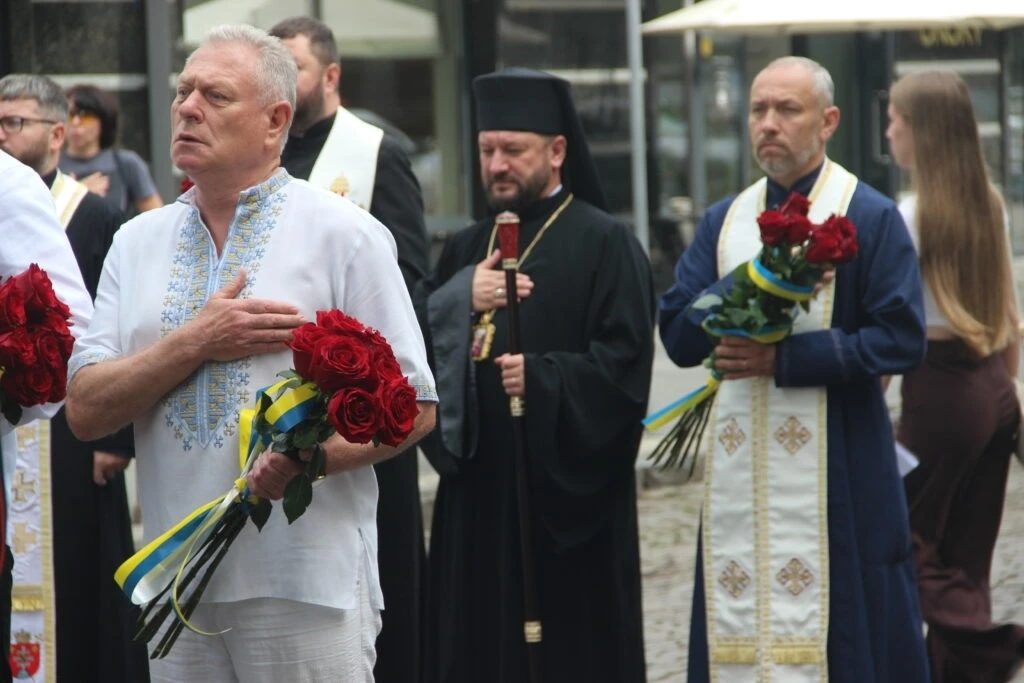 В Ужгороді вшанували багатовікову традицію державності