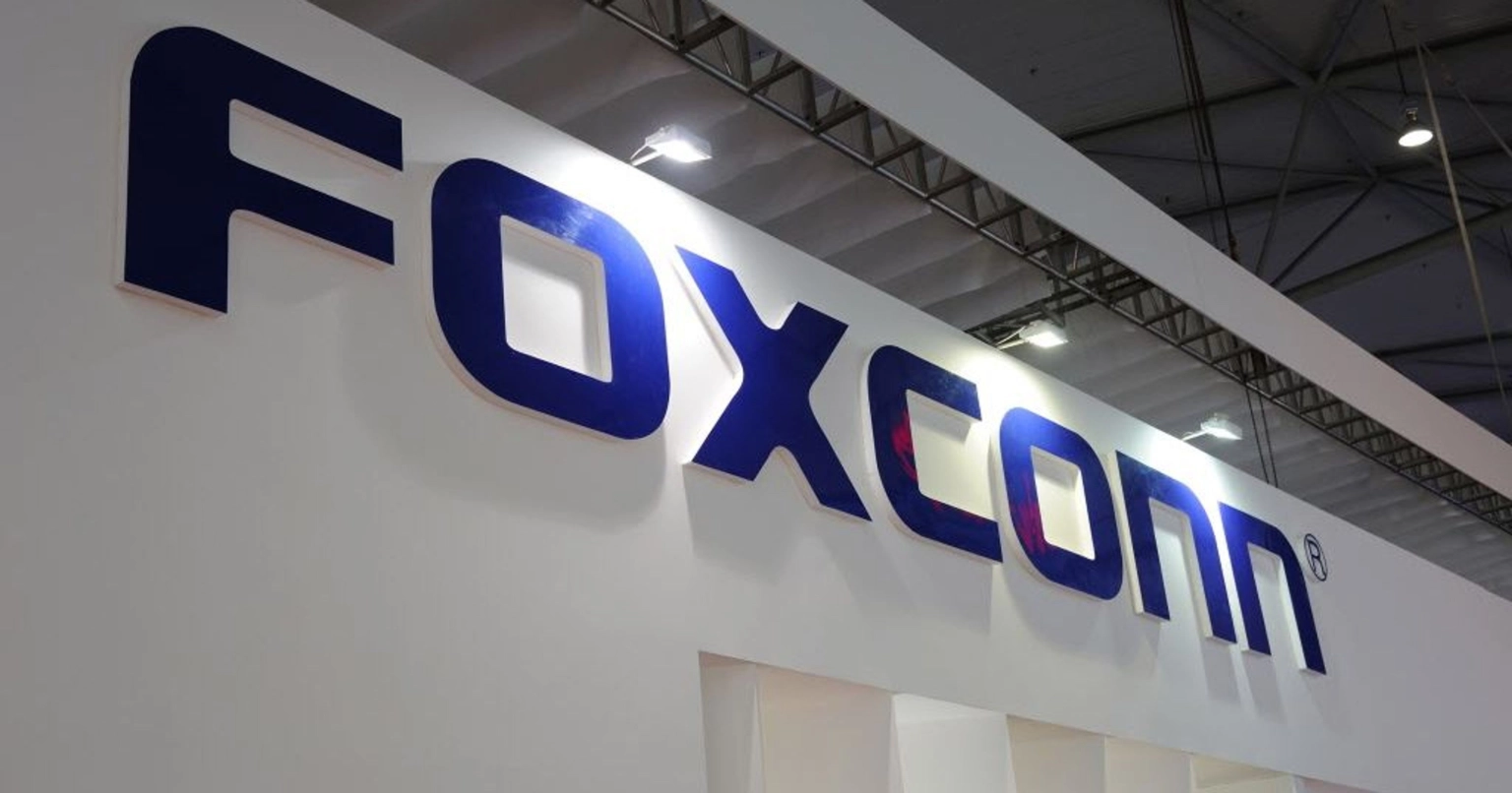 Foxconn запускає масове виробництво нових смартфонів Apple